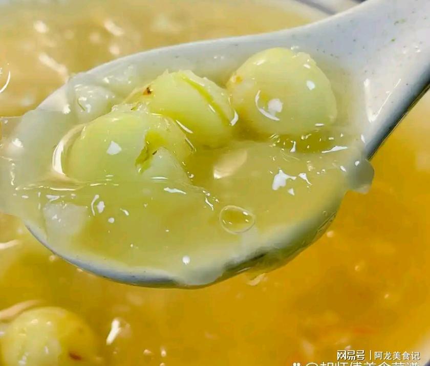 世界杯分组机制-莲子和它天生一对，再贵也值得吃！慢火熬煮一锅，特养人、有滋味
