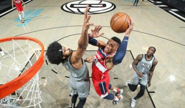 奇才生涯首胜！三双没了赢球来了 韦少定律还没断